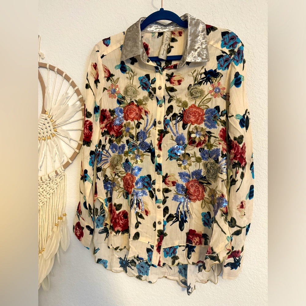 NWT Aratta embroidery sequin button down top